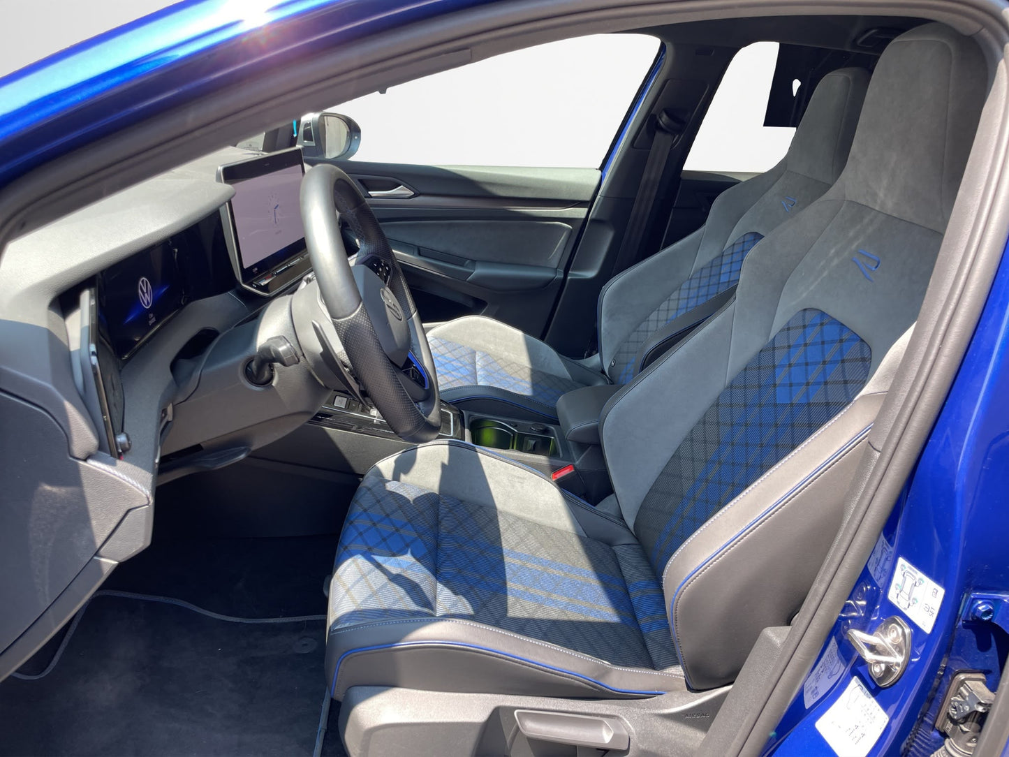 GOLF 8.5 R