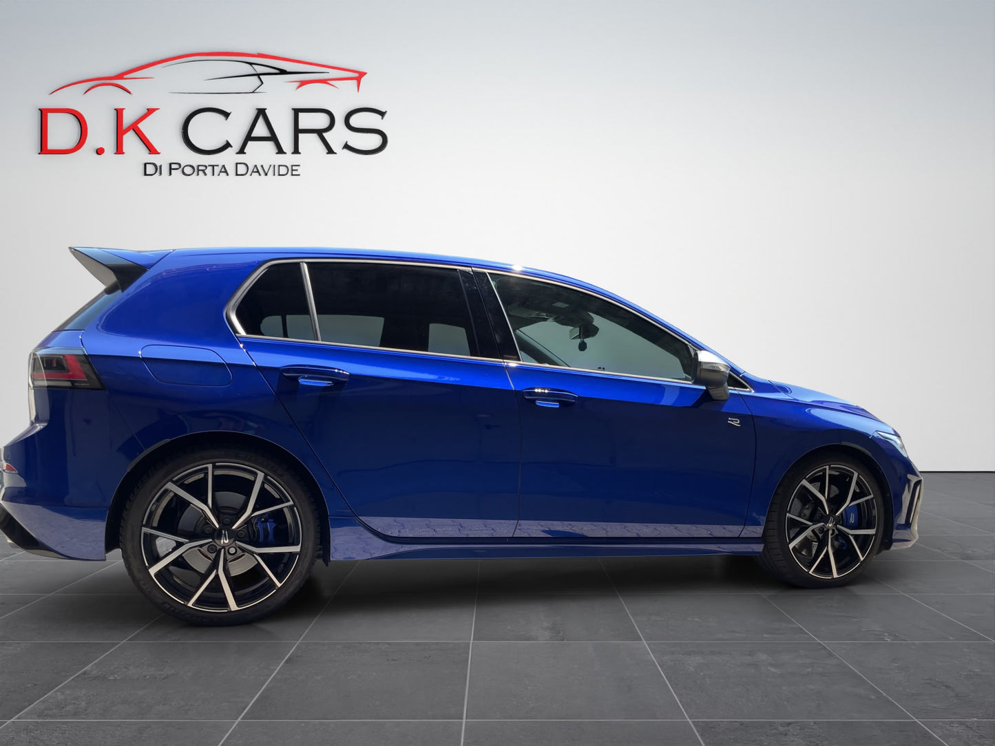 GOLF 8.5 R